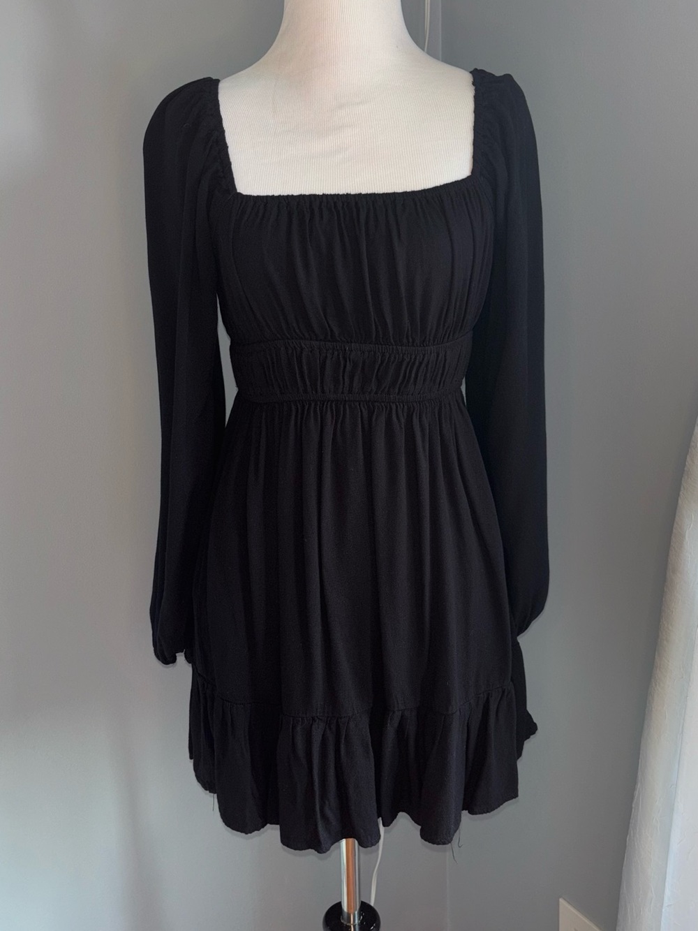 Black Long-Sleeve Square Neck Mini Dress